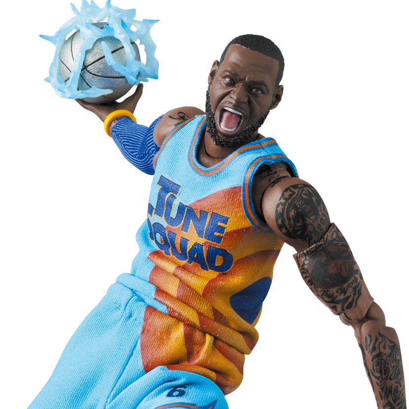 Mafex No.197 Space Jam: A New Legacy LeBron James
